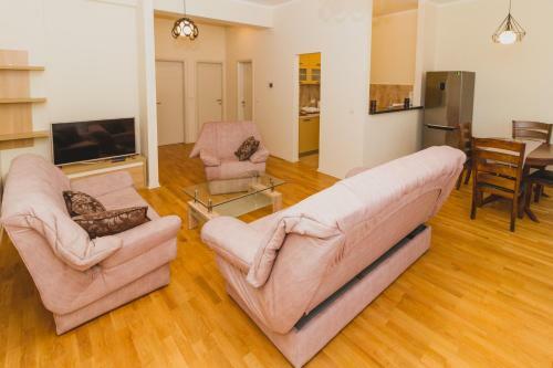 Zavala Garden Apartments