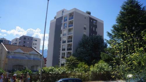 Apartments Lora Bokeljske Brigade