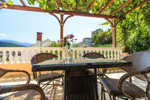 Hostal Damonte ? Apartments And Rooms