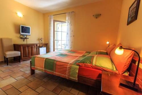 Hostal Damonte ? Apartments And Rooms