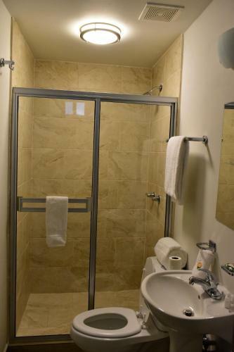 Hotel California Comfort & Suites