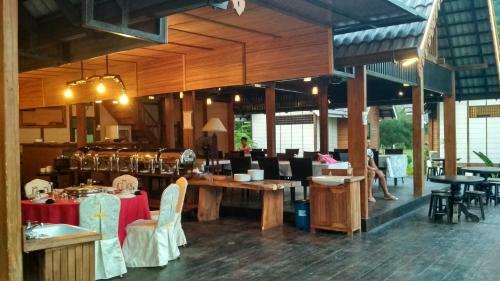 Hotel Bayu Lestari Island Resort