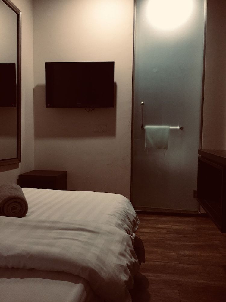 Kino Hotel