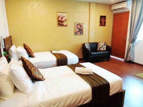 Motel D'view Hotel