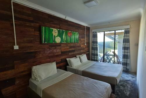 Motel Ceaser's Place