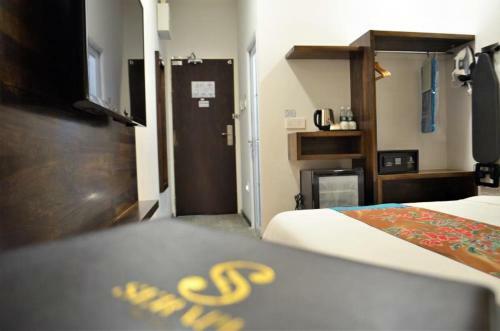 Serapi Hotel