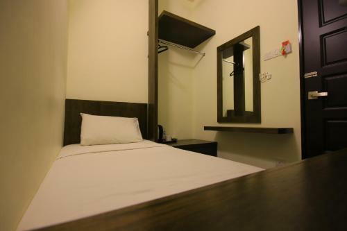 Hostal Marina Oriental Hotel