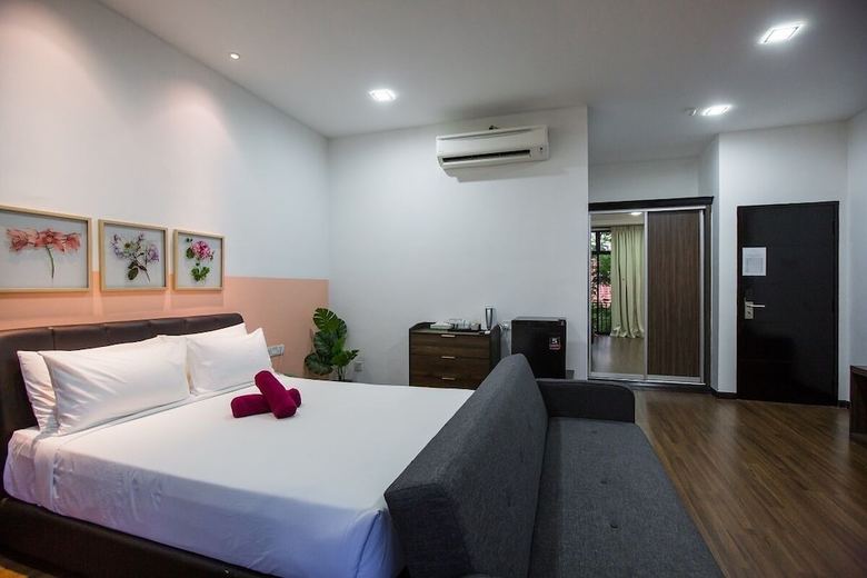 Hotel Sayong Resort