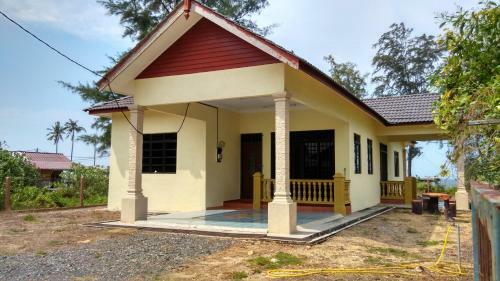 Mnyf Beach Homestay