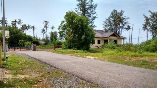 Mnyf Beach Homestay