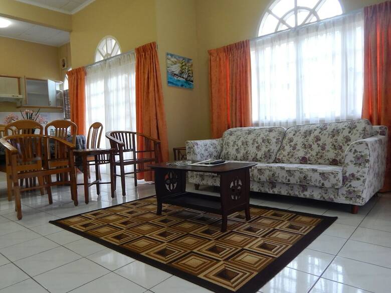 Hotel Rumbia Resort Villa Paka