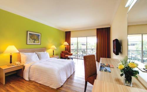 Hotel The Qamar Paka, Terengganu