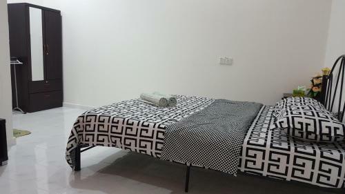 Motel Mama Iman Guestroom