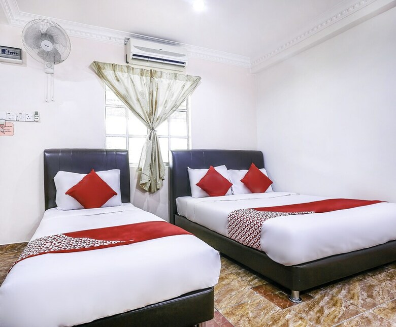 Hotel Oyo 491 D'anjung Inn