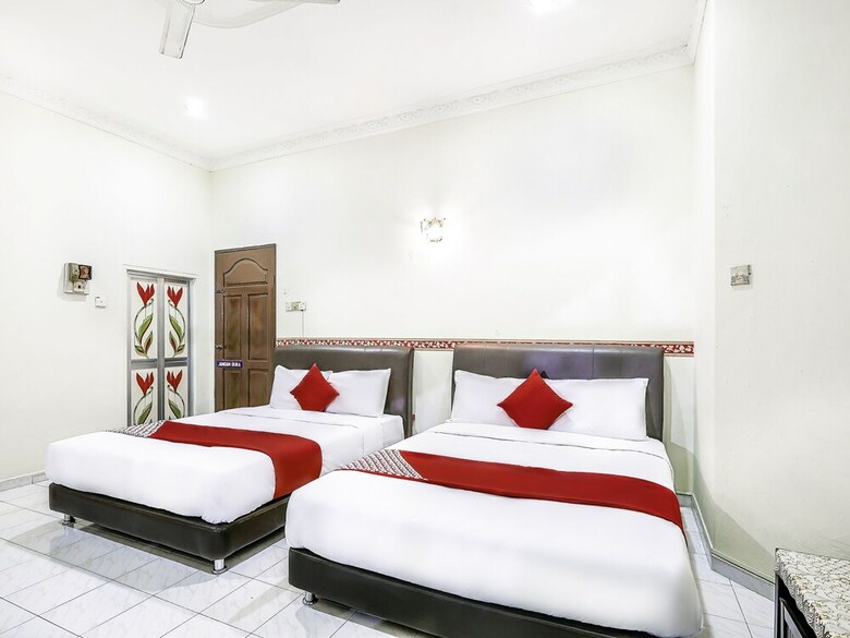 Hotel Oyo 491 D'anjung Inn