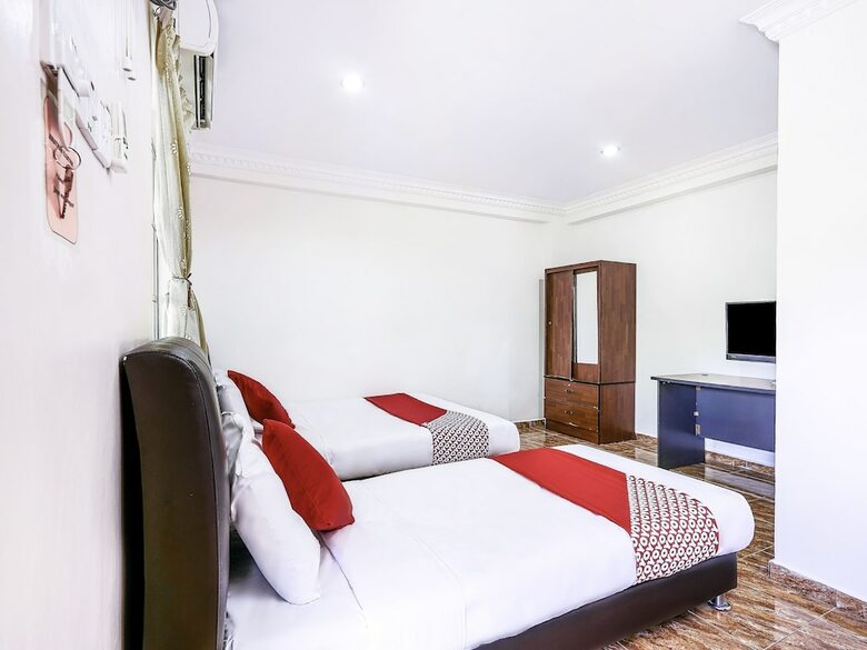 Hotel Oyo 491 D'anjung Inn