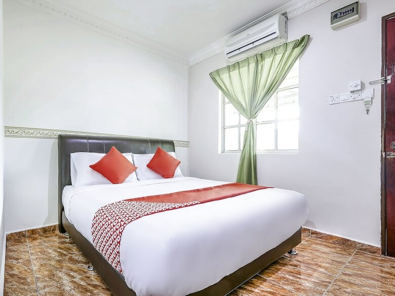 Hotel Oyo 491 D'anjung Inn