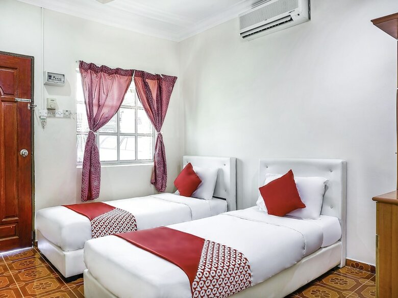 Hotel Oyo 491 D'anjung Inn