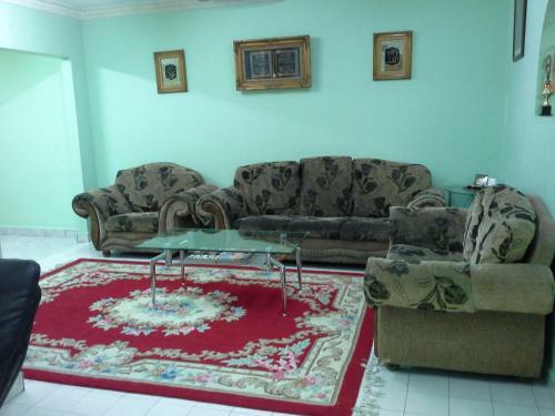 Homestay, Shah Alam