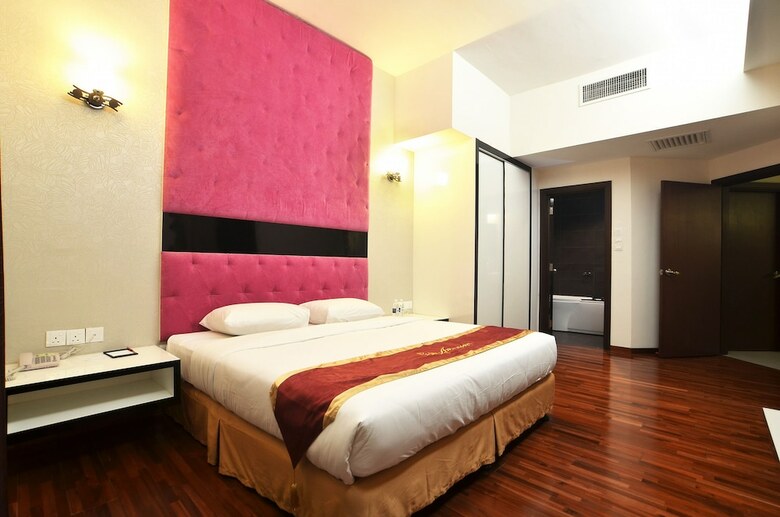 Hotel Amansari Residence Resort