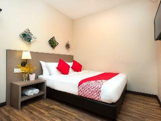 Oyo 490 Dk Hotel