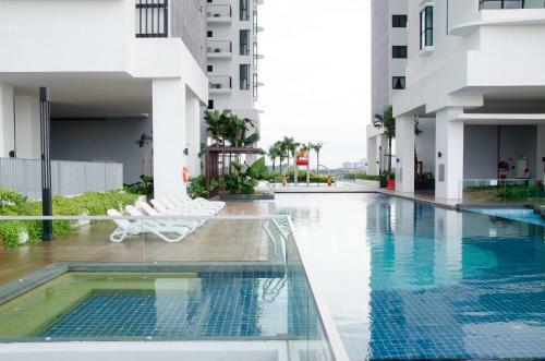 Apartamentos Holi Southkey Art Suite