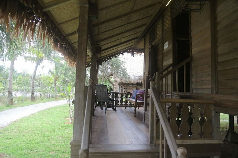 Hotel Kunang Kunang Heritage Villas
