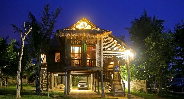 Hotel Kunang Kunang Heritage Villas
