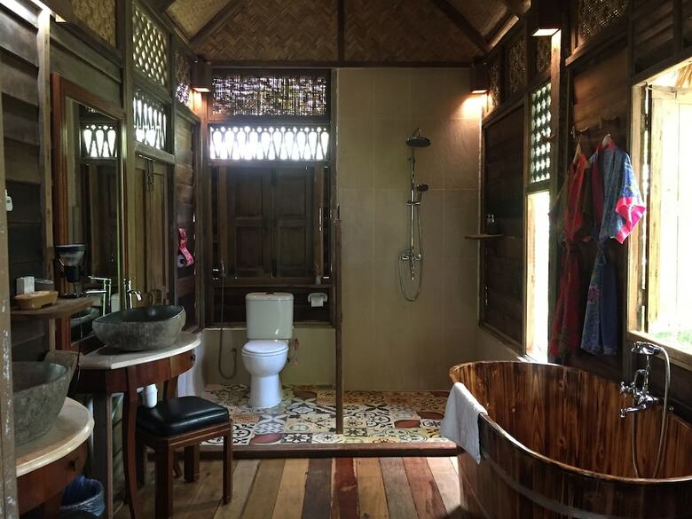 Hotel Kunang Kunang Heritage Villas