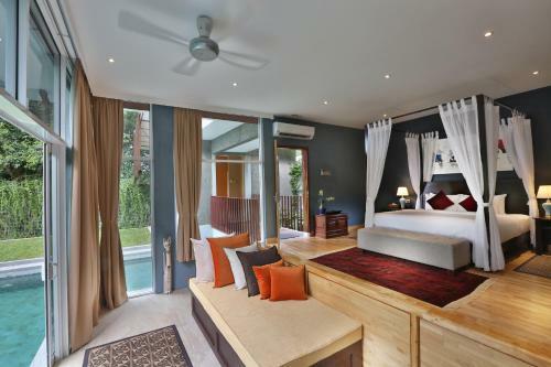 Ambong Pool Villas - Private Pool
