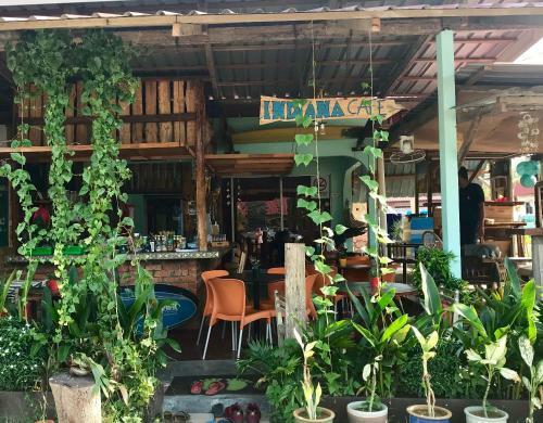 Bed & Breakfast Indiana Cafe & Dorm