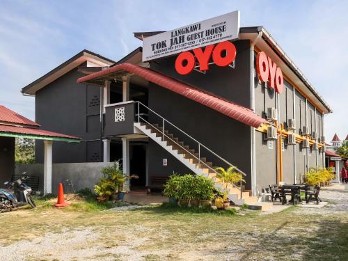 Hostal Oyo 43986 Tok Jah Guest House