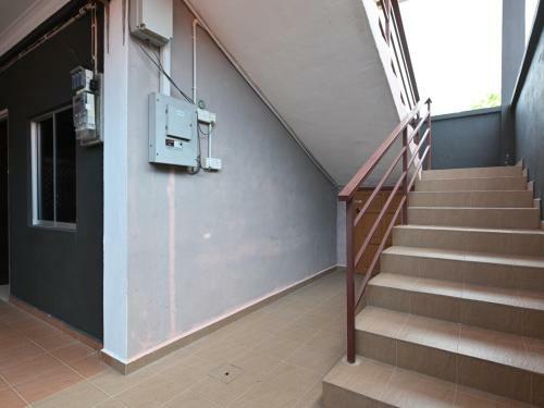 Hostal Oyo 43986 Tok Jah Guest House