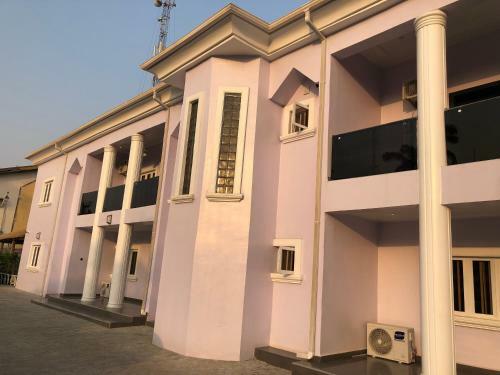 Hotel Abuja Royal Suites