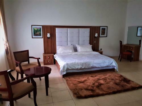 Serendib Hotel & Service Apartments