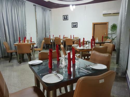 Serendib Hotel & Service Apartments