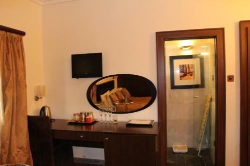 Hostal Capital Lodge At Maitama