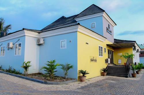 Hotel Albertville Luxury Rooms