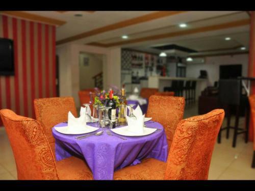 Royal Kaft Hotel