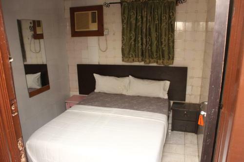 Hotel Double One Suites & Lodge