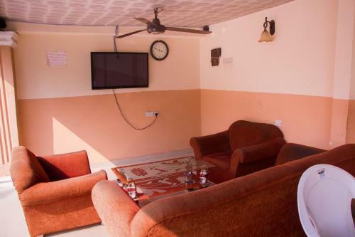 Hotel Castle City Resort & Suites Annex