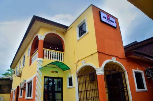 Hotel De Haven Suites