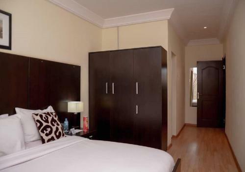 Qualer Apartments & Hotels