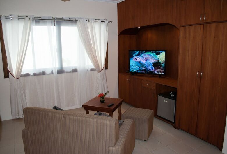 Hotel Quo Vadis Dive Resort