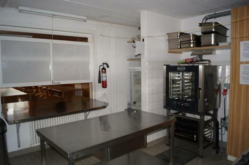Hostal Pensiun Lischana
