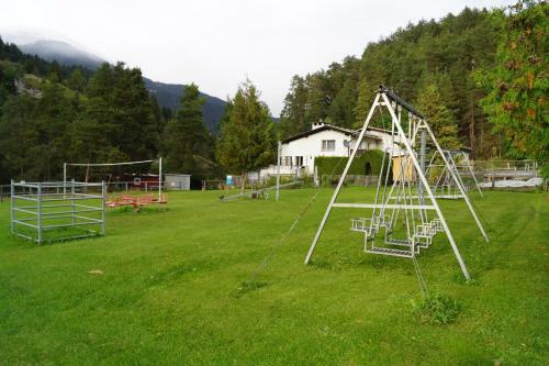 Hostal Pensiun Lischana