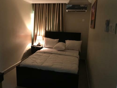 Hotel Choice Suites II