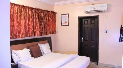 Hotel Chantella Suites