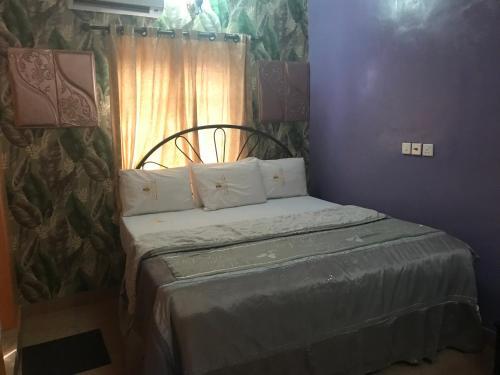 Purple Crown Hotel