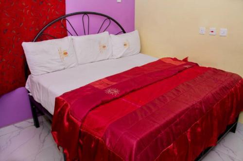 Purple Crown Hotel